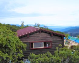 塩見岳山小屋（H２６年竣工）